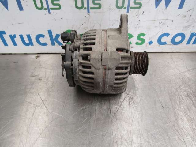 DAF LF 55 EURO 6 PX7-164 ENGINE ALTENATOR BOSCH 80AMP - Photo 1